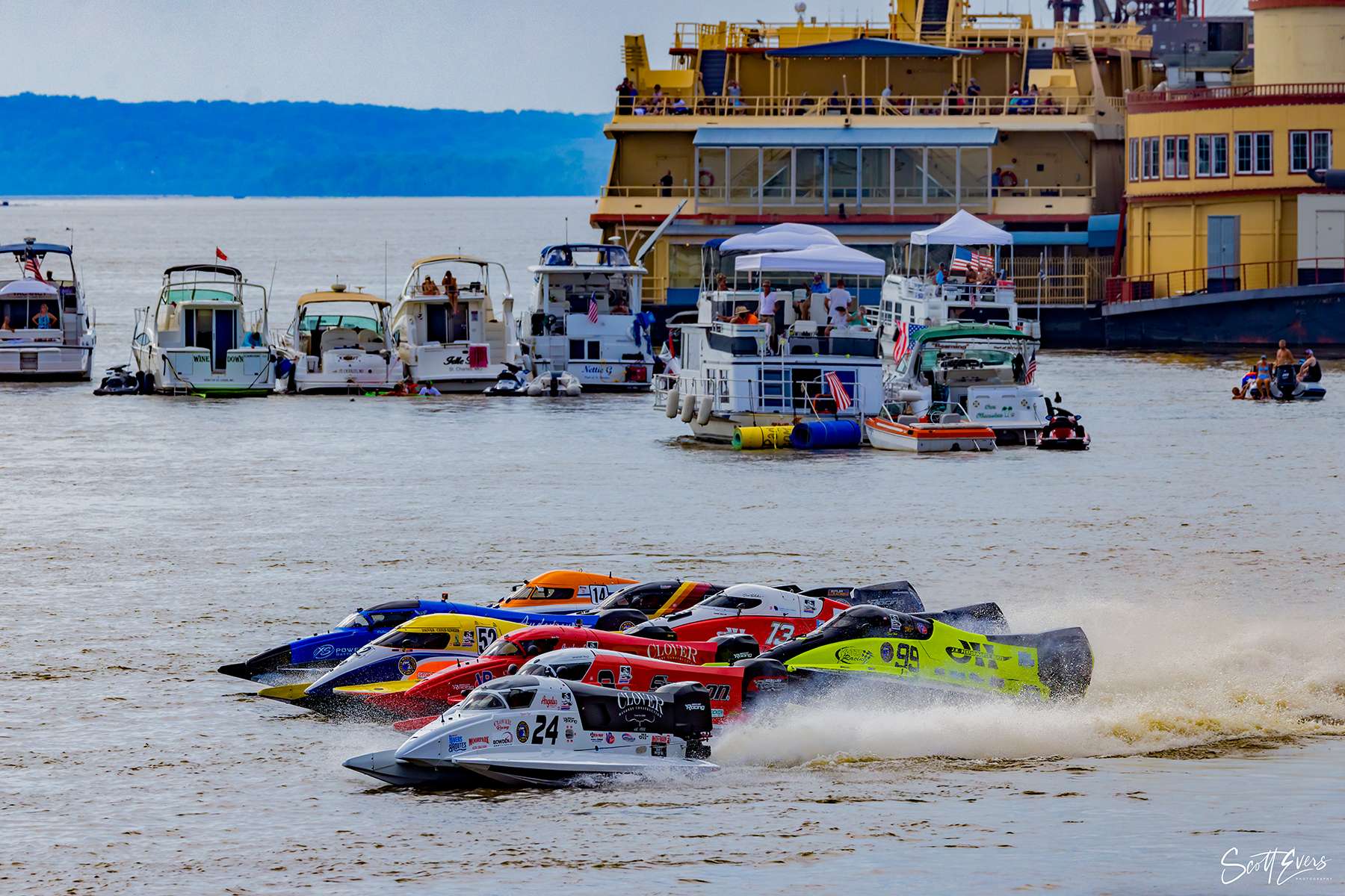 Alton Midwest Nationals F1 Powerboat Racing | Enjoy Illinois