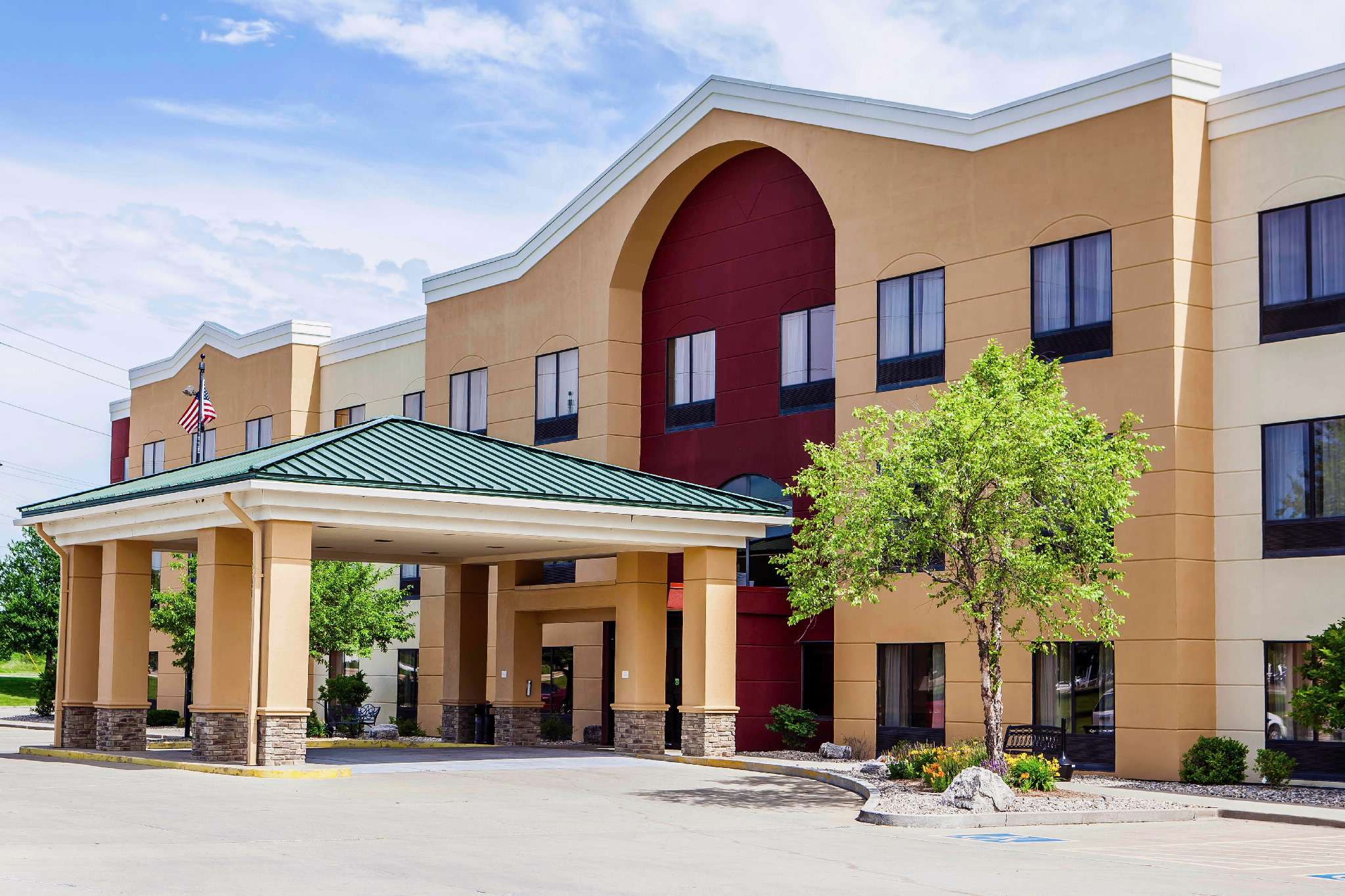 Comfort Suites - Springfield | Enjoy Illinois