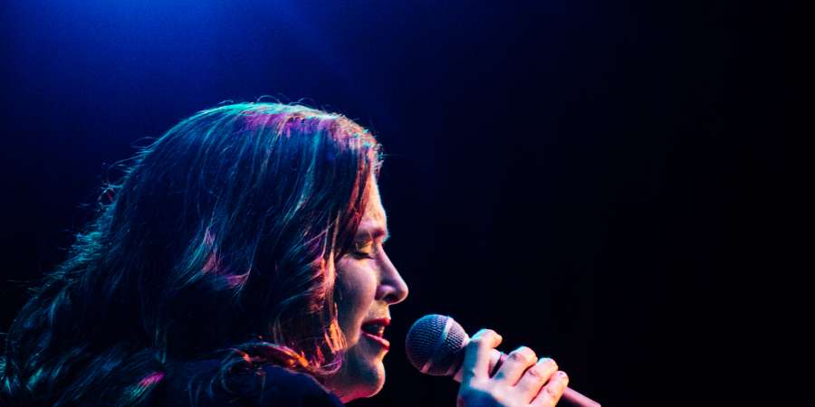 Lisa Roci Freedom Hall presents Lisa Rock, A Carpenters Christmas | Enjoy Illinois