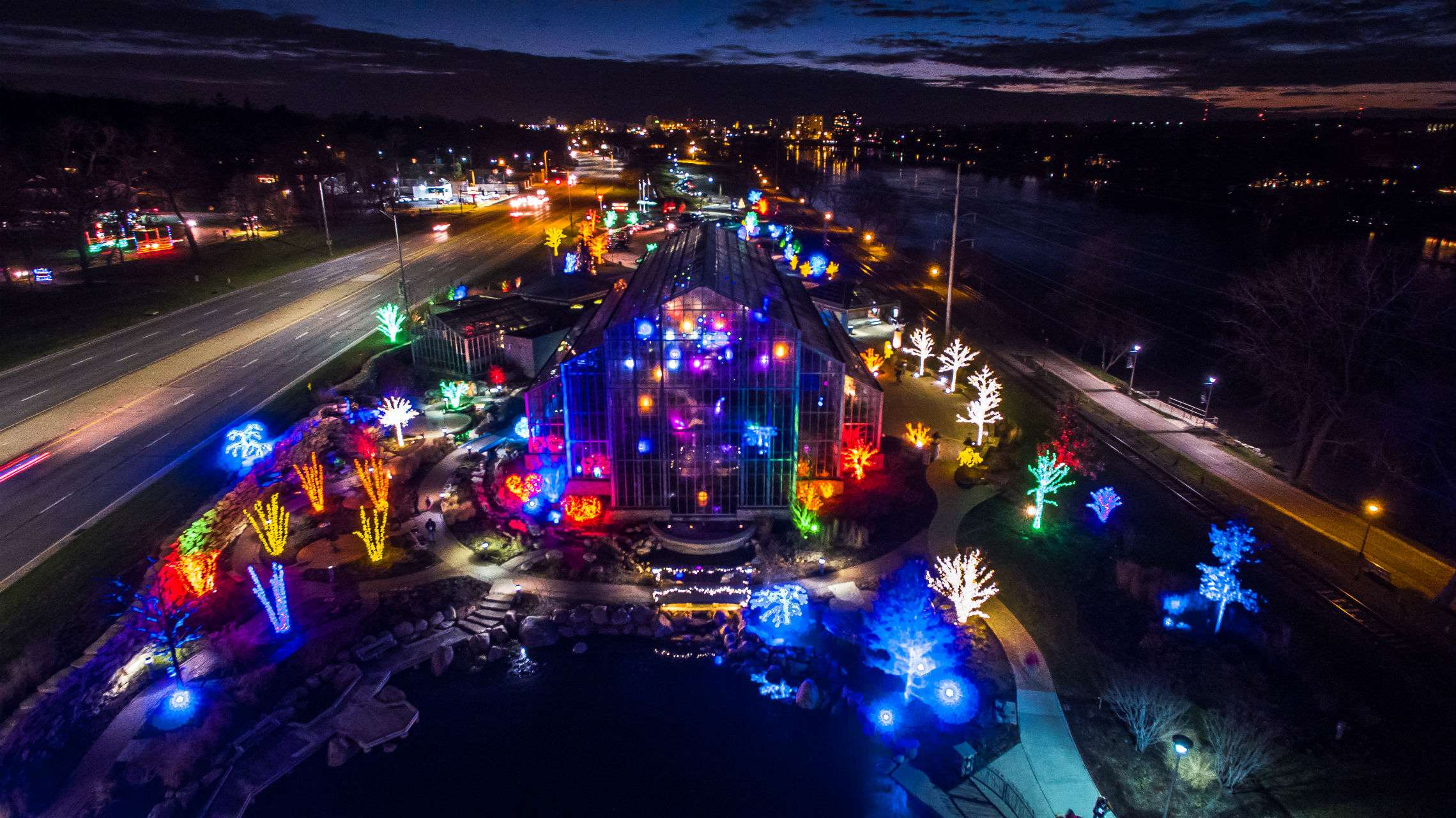 All Aglow | Enjoy Illinois