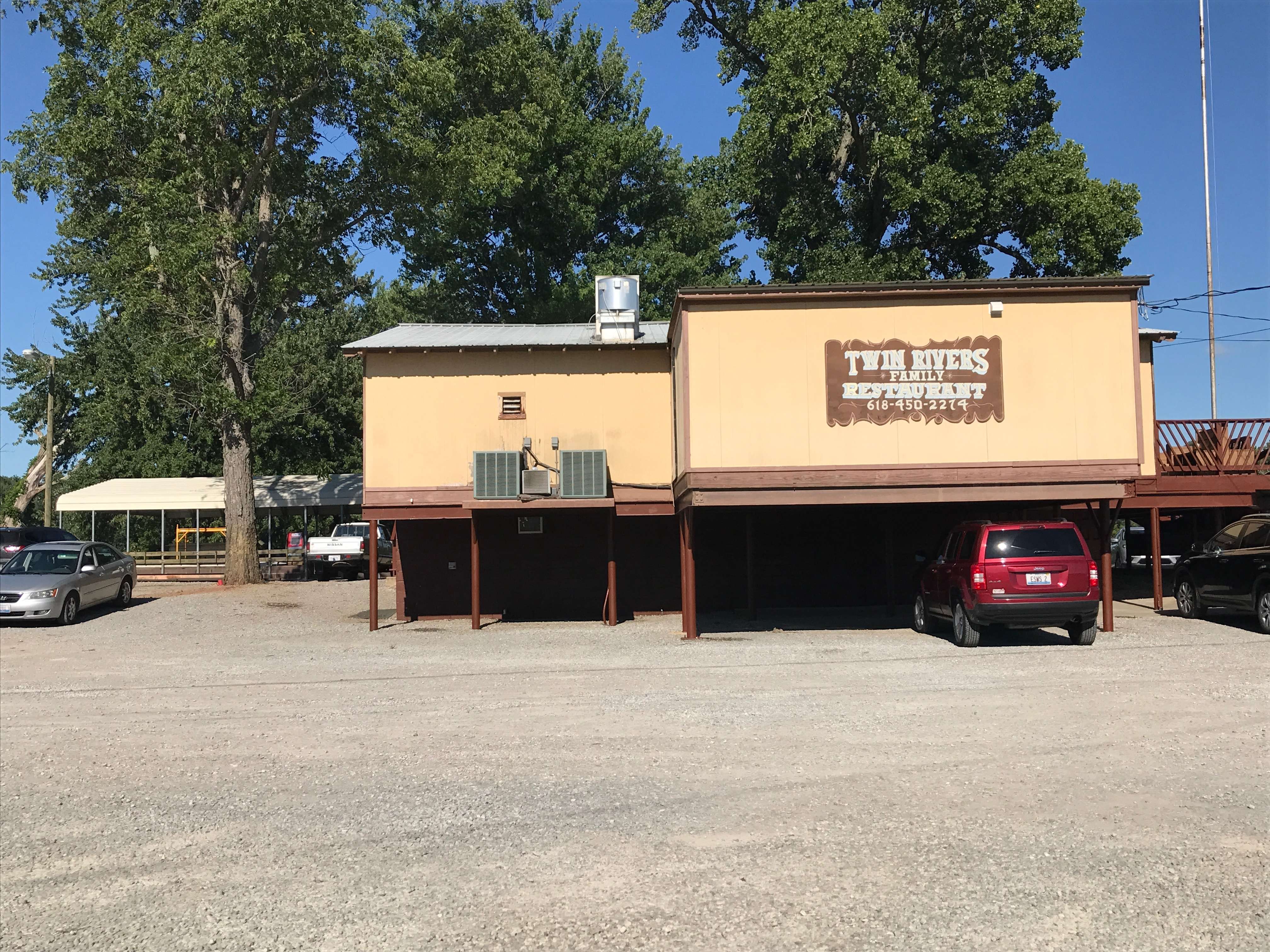 Twin Rivers Family Restaurant | Enjoy Illinois