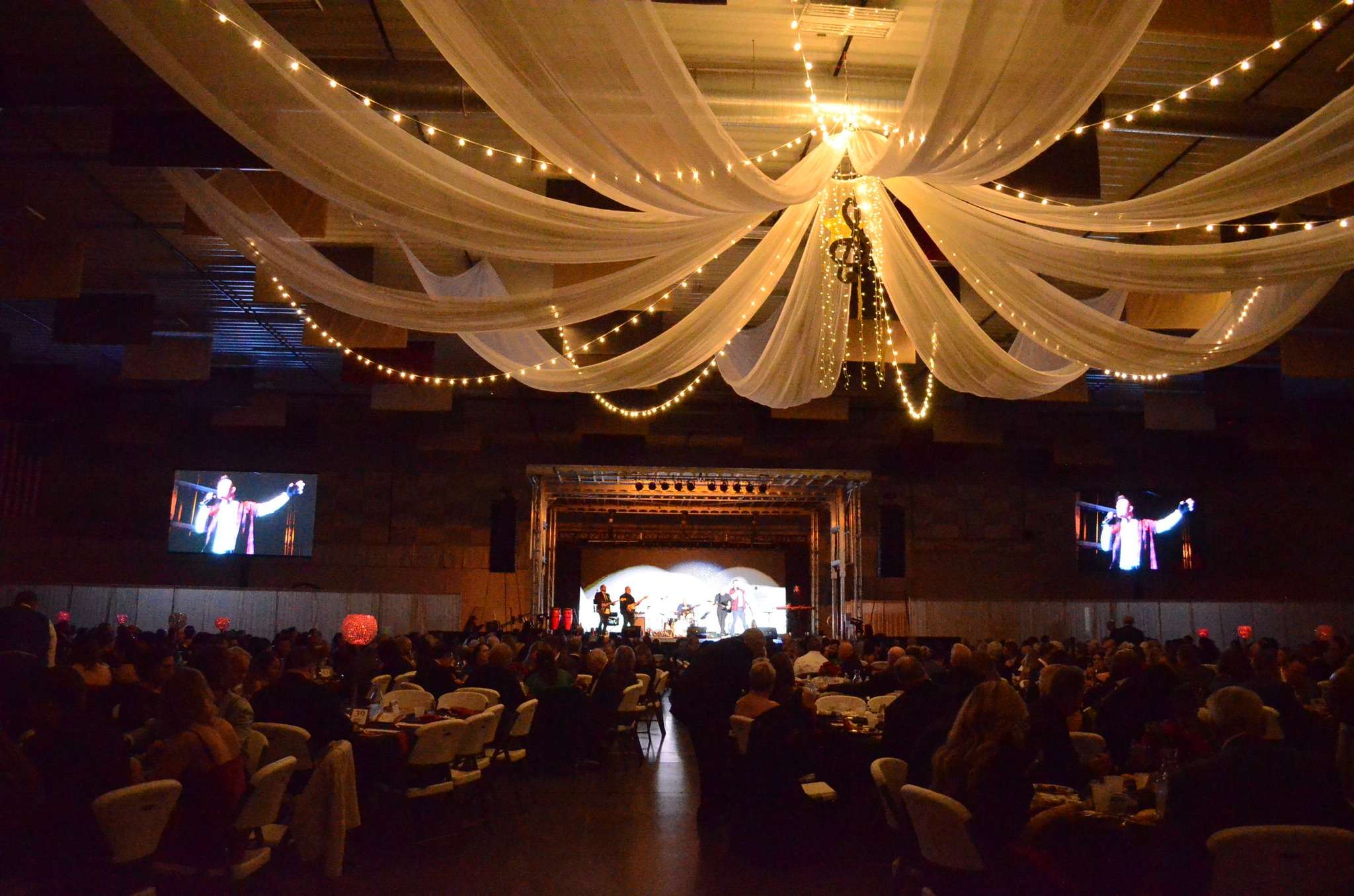 Red Carpet Gala | Enjoy Illinois