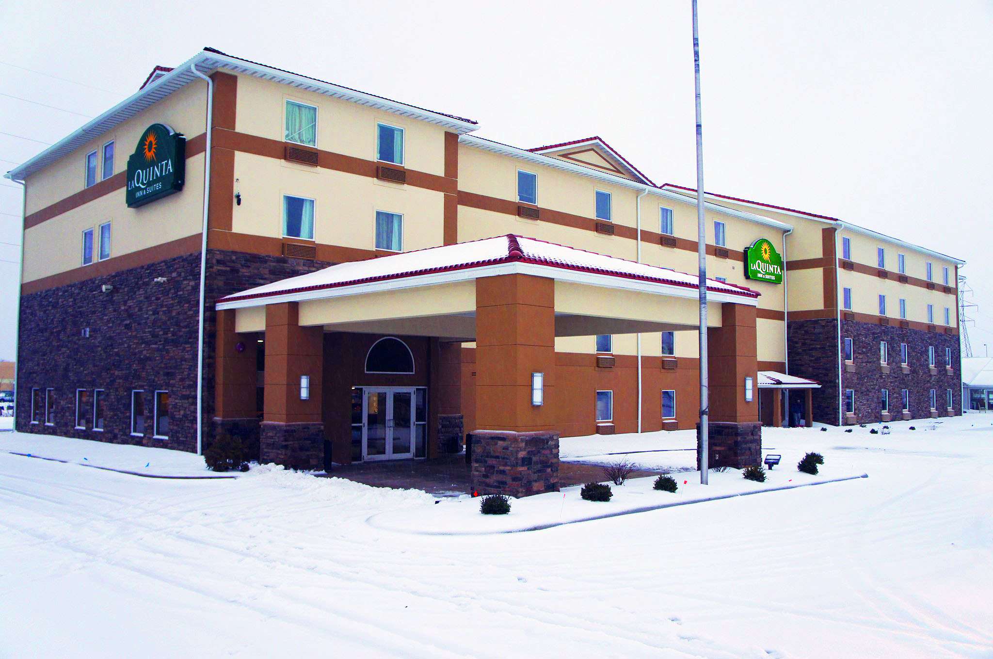 La Quinta Inn \u0026 Suites - Rockford | Enjoy Illinois, image size:2048x1359